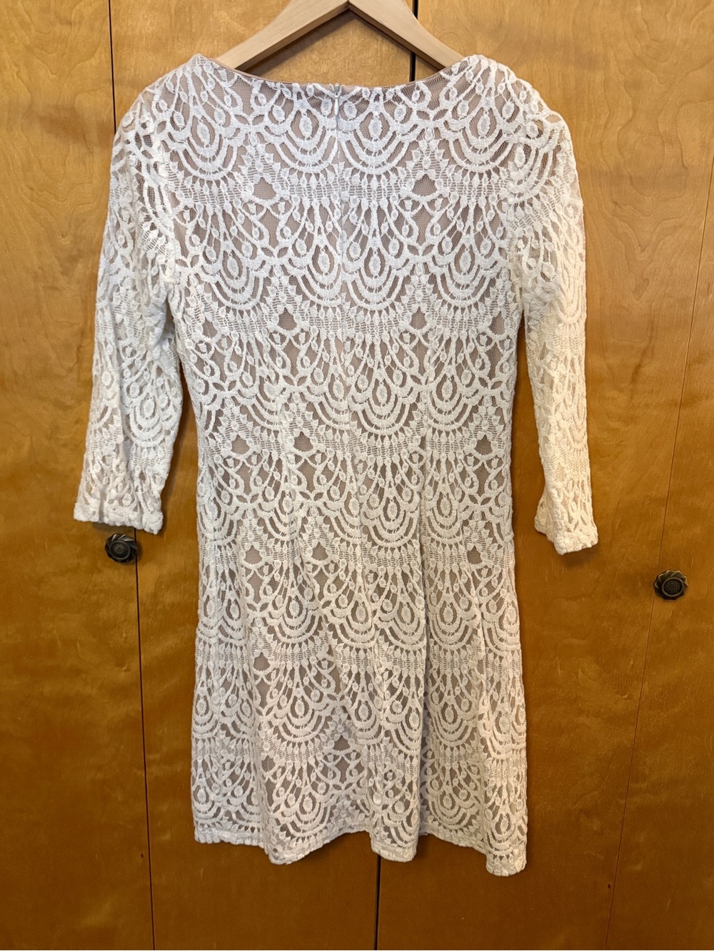 Studio White Lace Long-Sleeve Dress size 4